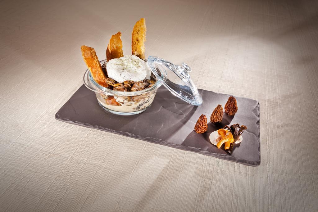 Le Bois Dormant-Hotel Restaurant & Spa Logis Hotel Champagnole Exterior photo